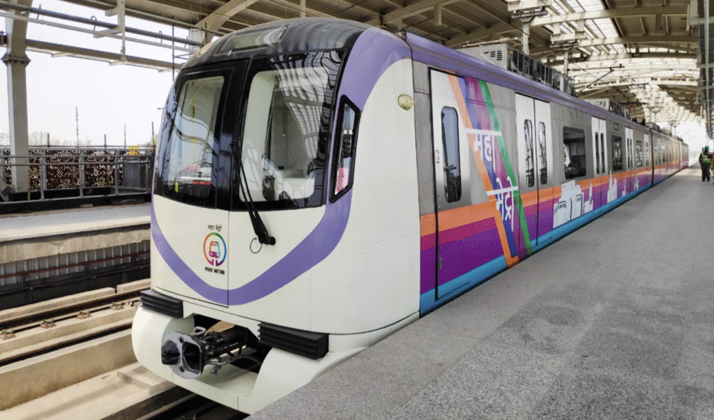 Train, MAHA Metro Jobs